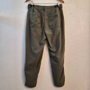 Madewell Olive Green Khaki Stretch Capri Pants Summer Comfy Essential Flattering
